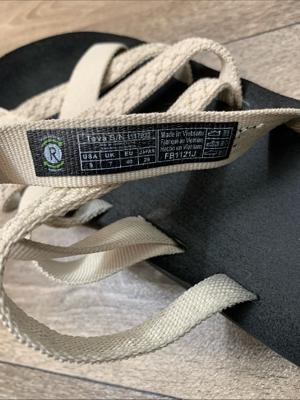 Teva Women’s Voya Zillesa Sandal - Picture 7 of 7